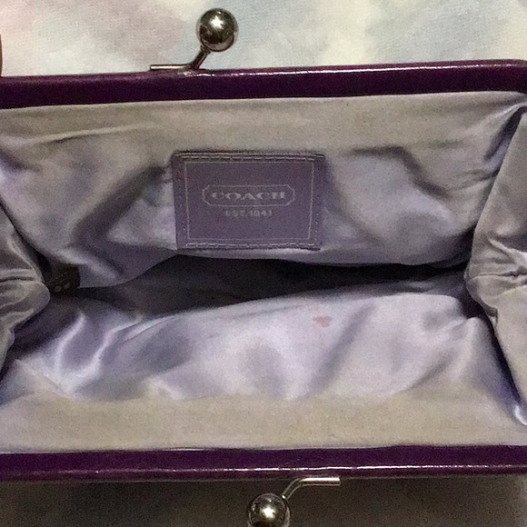 Coach - Picture 3 of 5